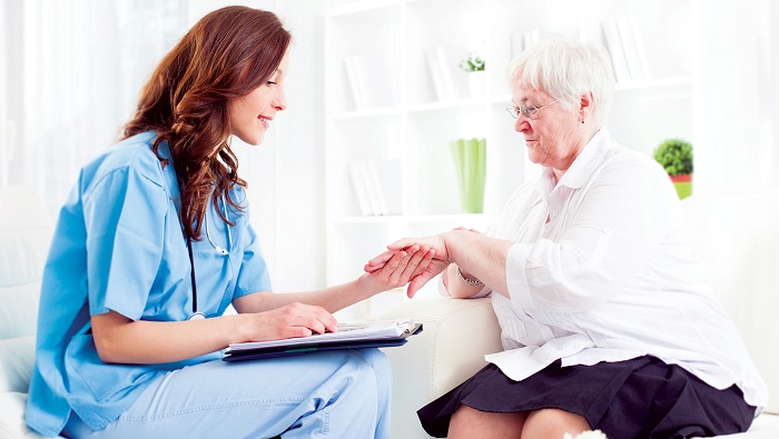 چه زمانی باید به پزشک مراجعه کنیم